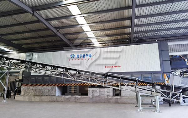 污泥蒸汽烘干機(jī)現(xiàn)場 污泥蒸汽烘干機(jī)現(xiàn)場